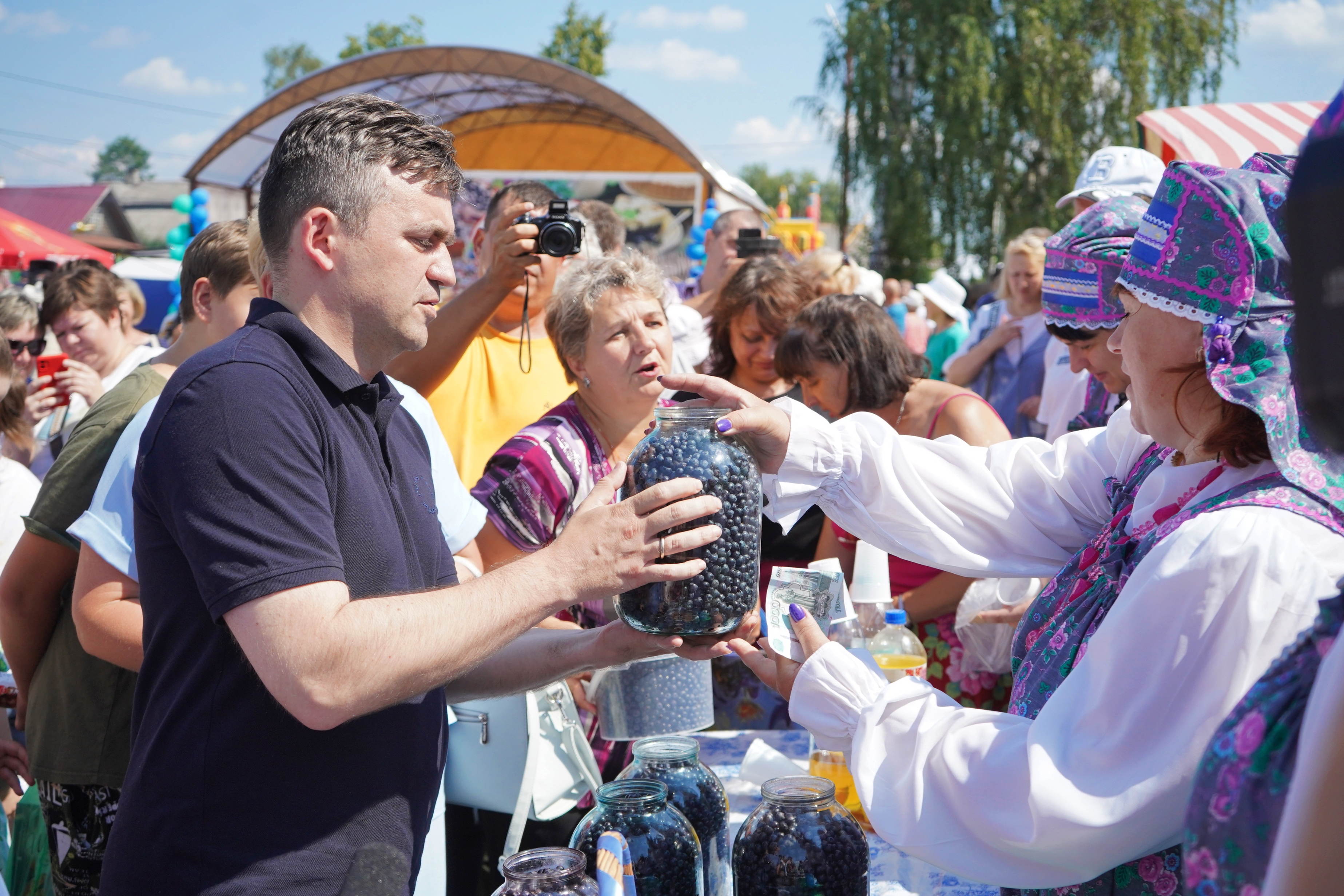 Фестиваль черничного пирога в красновишерске