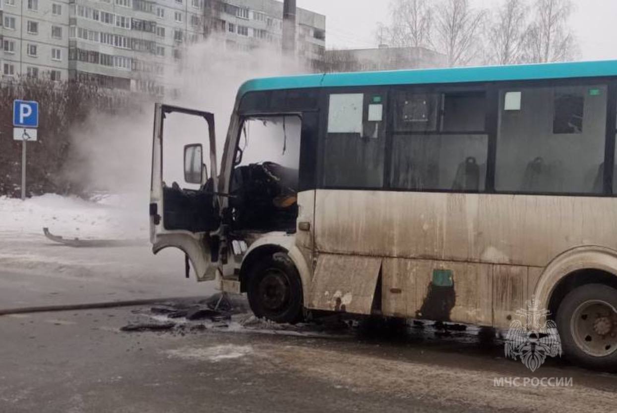 В Иванове 10 декабря сгорел гараж вместе с автомобилем