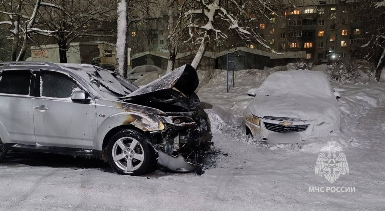 В Ивановской области за сутки пожарные выезжали тушить два автомобиля и две  бани