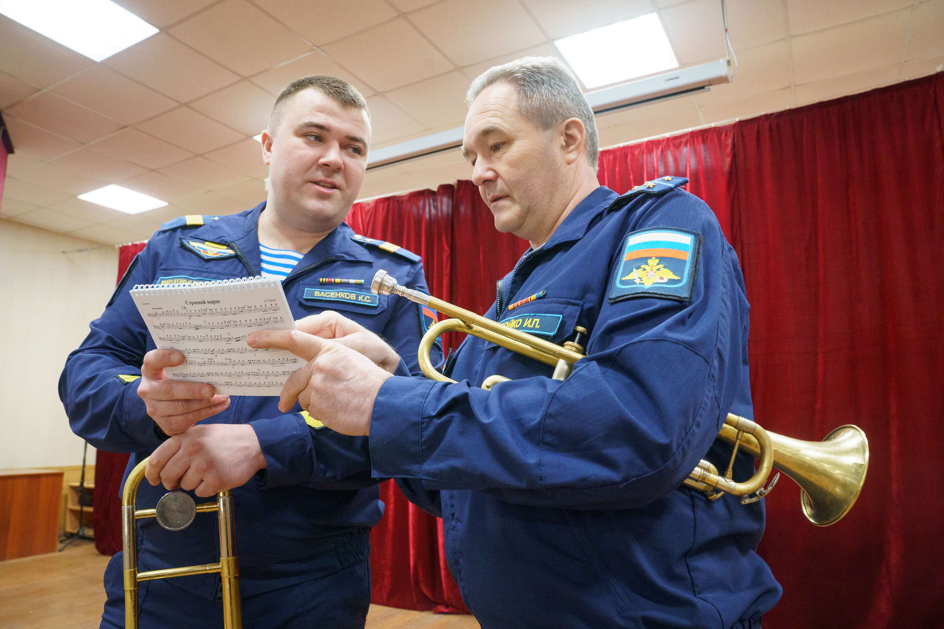 У Игоря Бойко большой срок службы. Раньше он был дирижером в Тейковской дивизии, поэтому всегда готов поддержать советом молодого коллегу