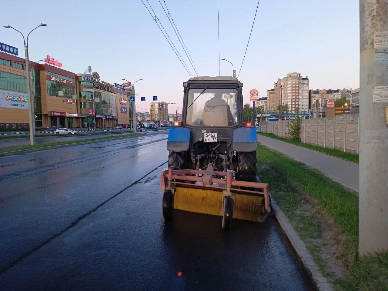 Днем 3 мая в Иванове расчищать городские дороги будет 91 дорожный рабочий